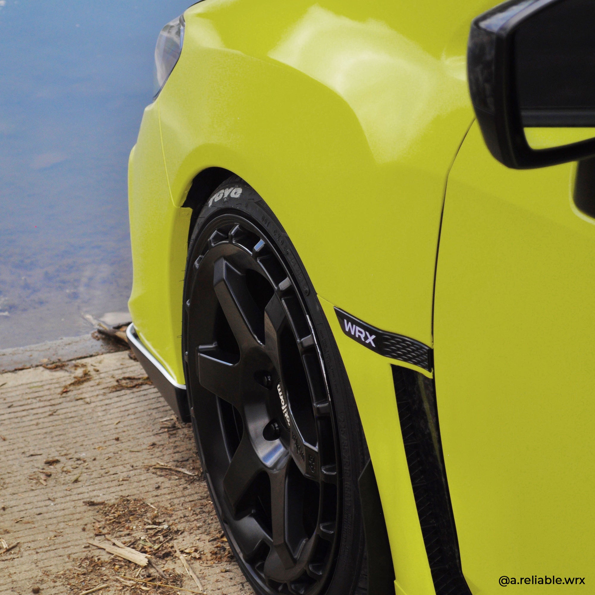 Gloss Daytona Yellow