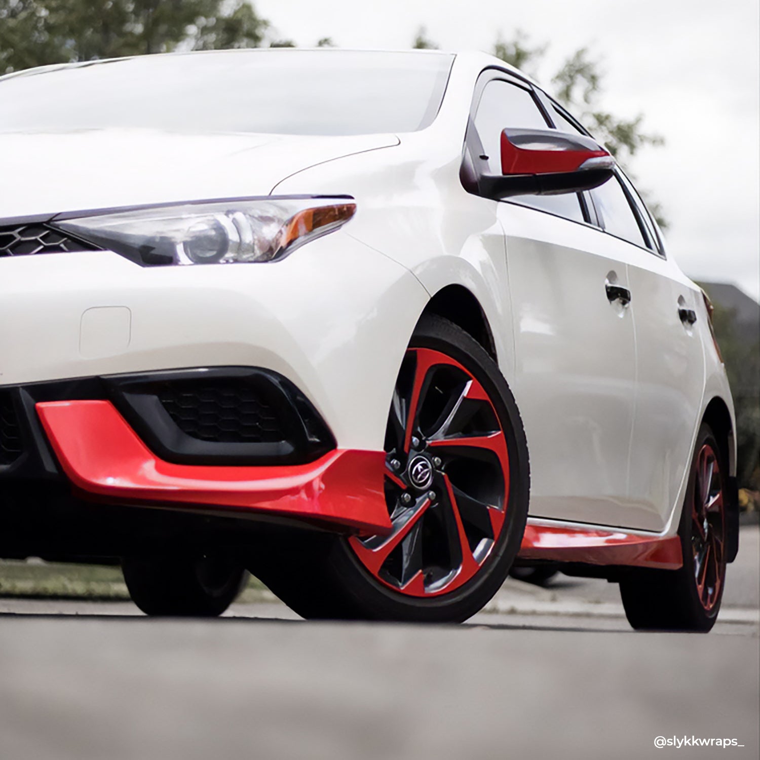VViViD+ Gloss Rosso Corsa Red