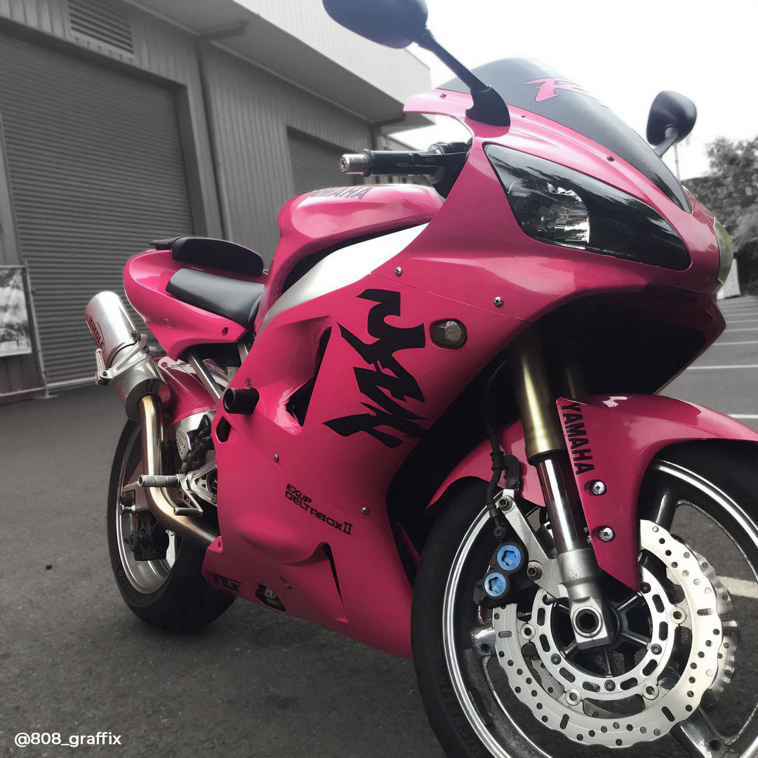 VViViD+ Gloss Muscular Magenta
