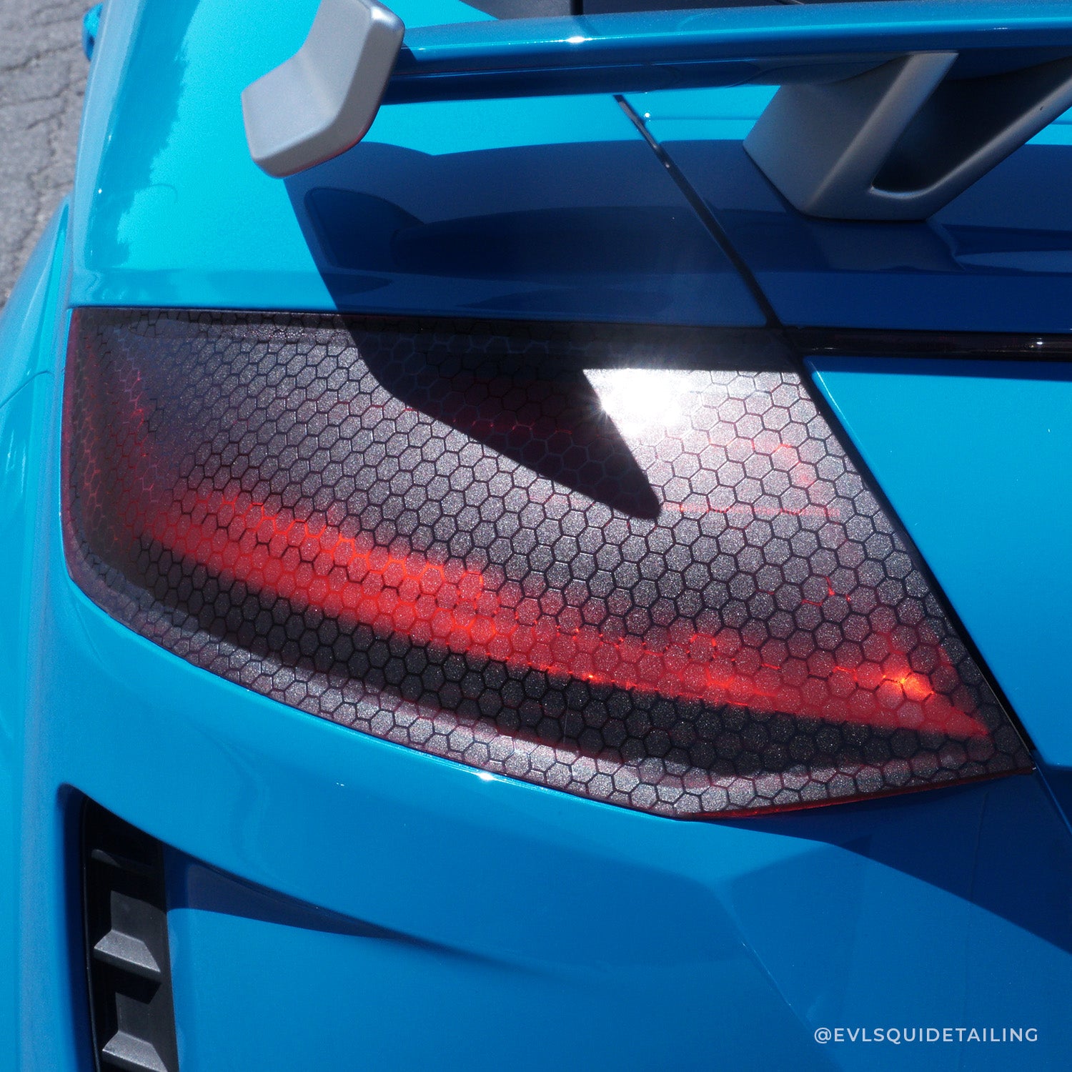 HEX+ Matte Smoke Honeycomb - Air-tint® pour feux arrière