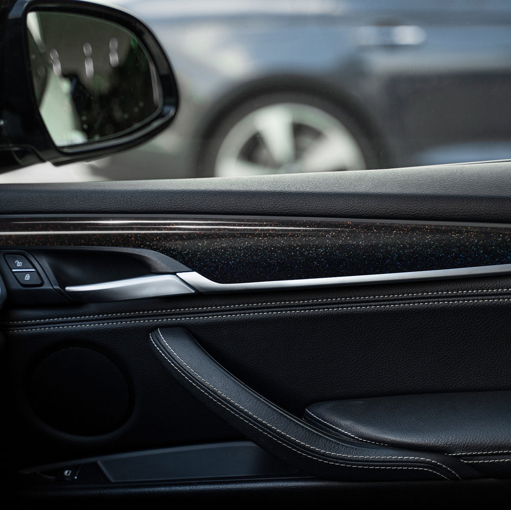 Gloss Rainbow Metallic Black LMTD.