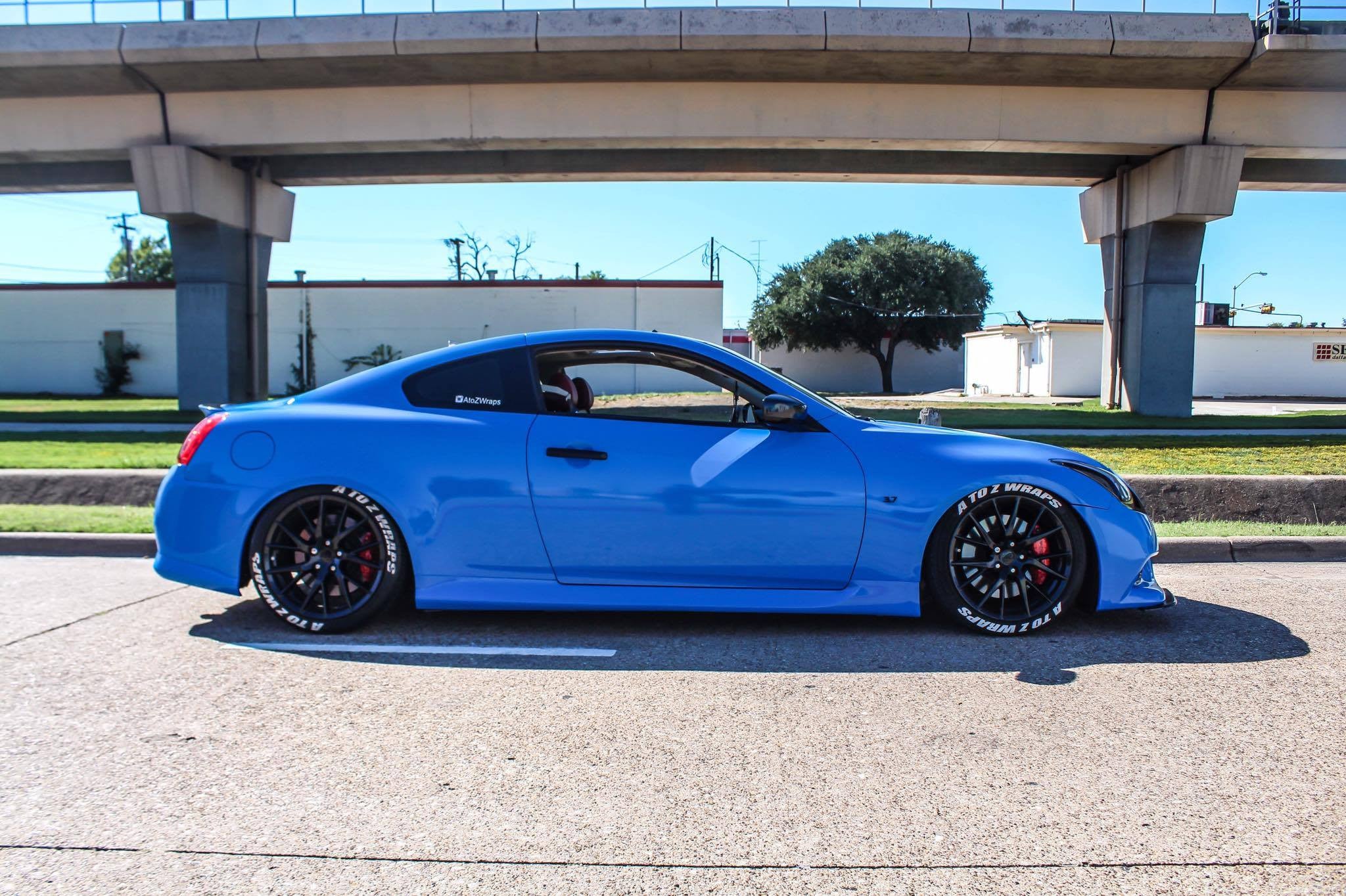 VViViD+Gloss Smurf Blue (Riviera PorscheGT3 Blue) AKA Laguna Seca